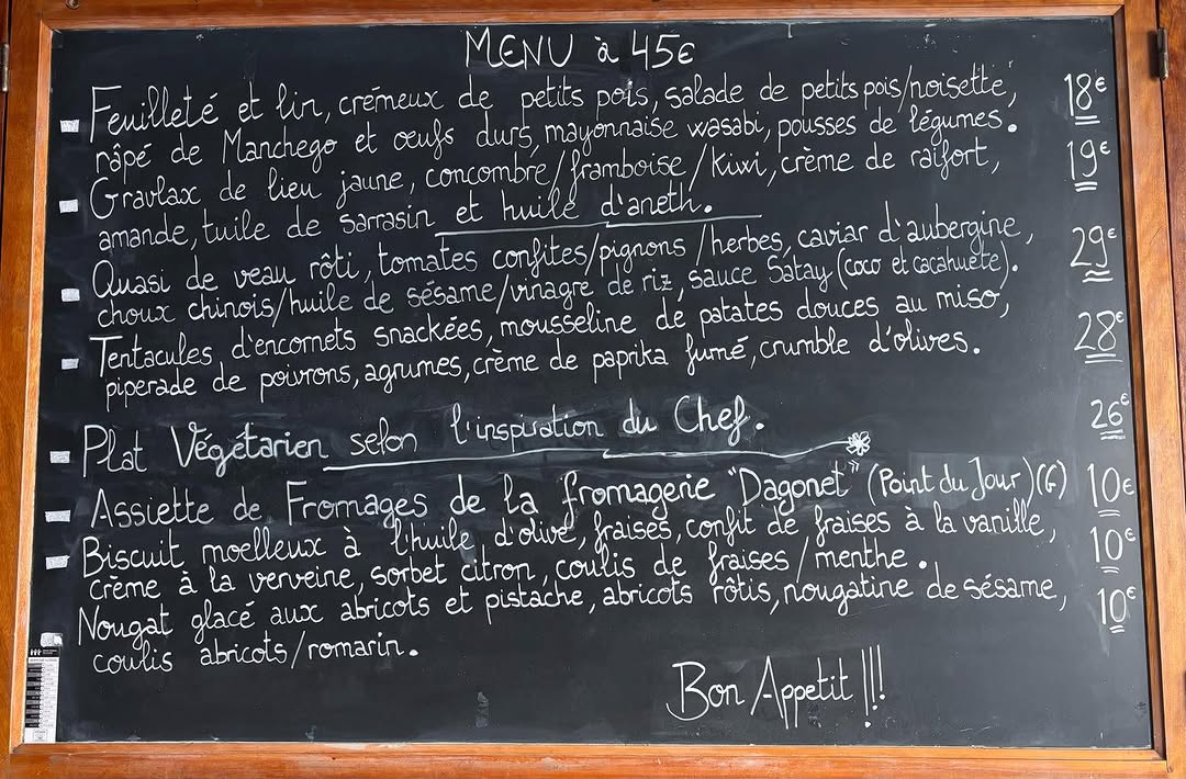 la table de Saint just sur Instagram
